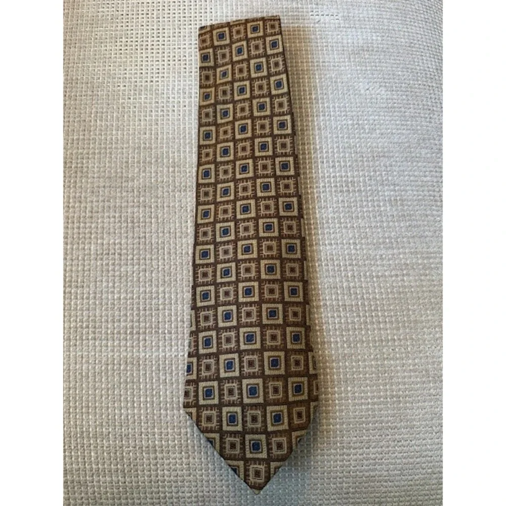 Bugatti Mens Silk Necktie Brown Tan Blue Geometric Square Pattern Medallion‎ Tie